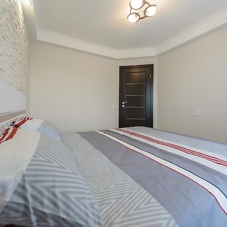 Artal Apartment On Iordanskaya 22 كييف المظهر الخارجي الصورة