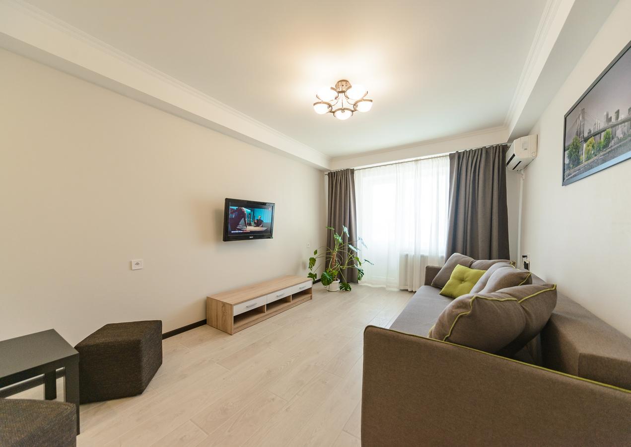 Artal Apartment On Iordanskaya 22 كييف المظهر الخارجي الصورة